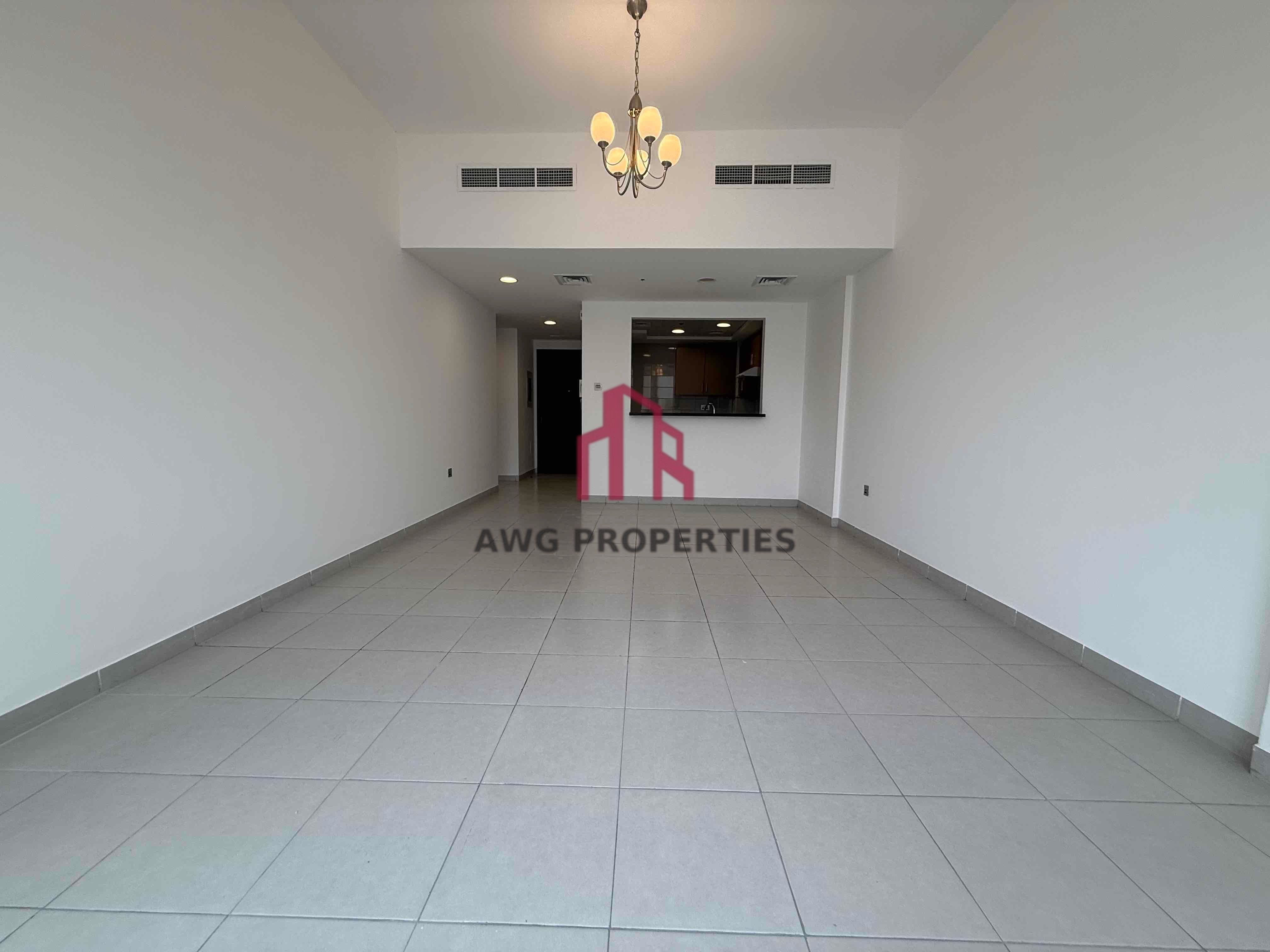 Prime Location| Spacious | Family Building| Hot Offer