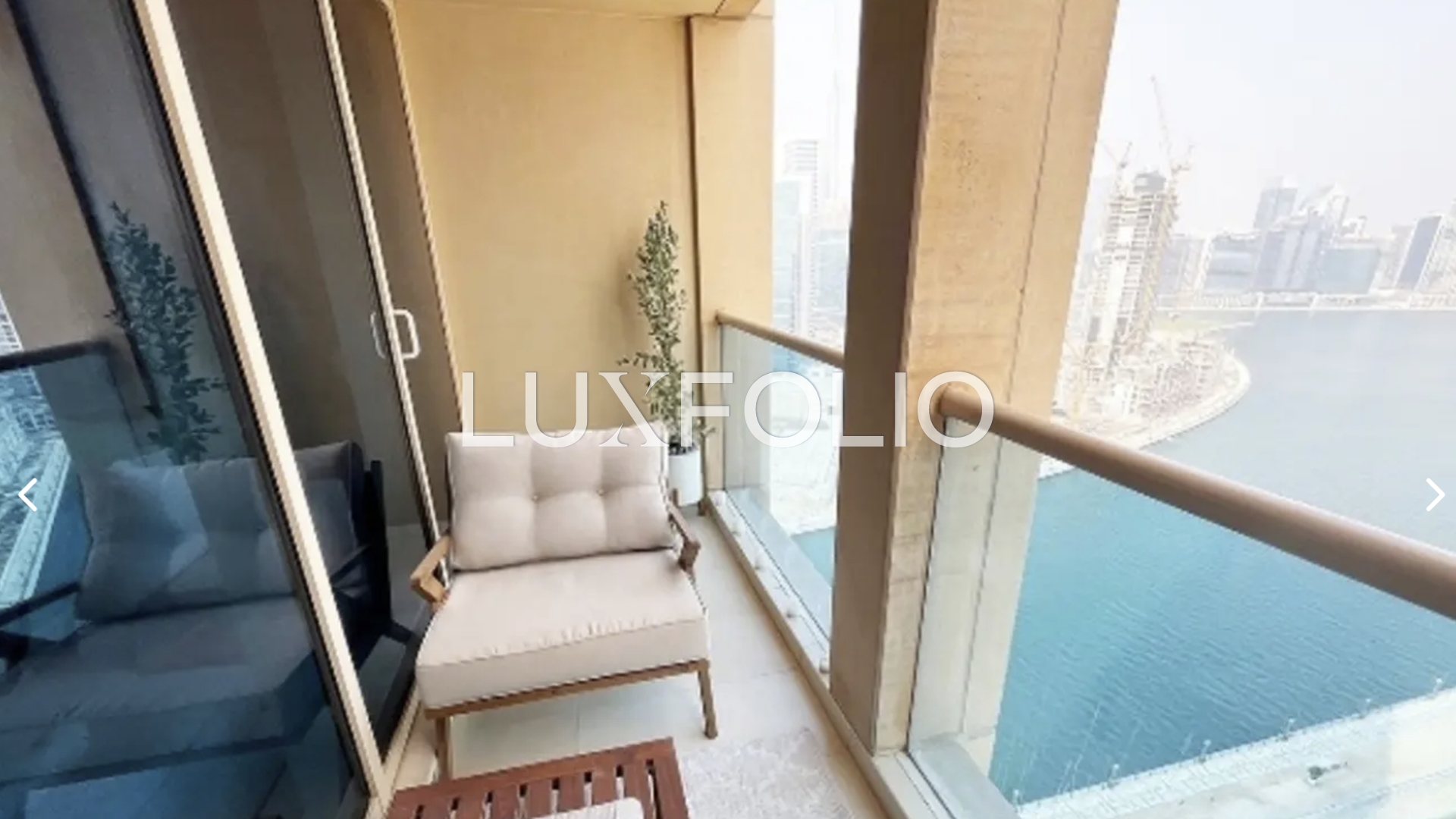 apartment card