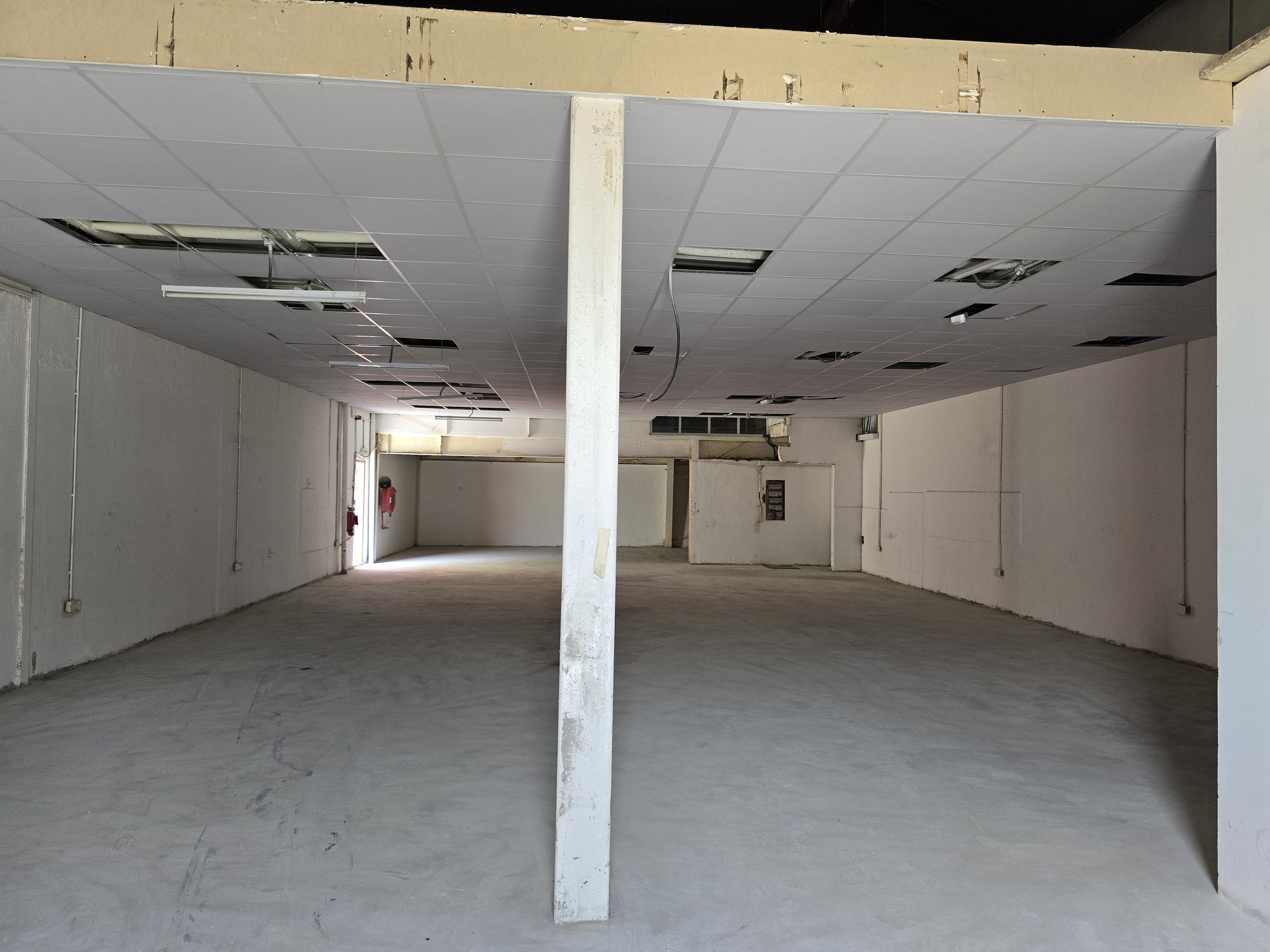 6900 Sqft Warehouse 45 kw Power 3 Phase Power Office In Industrial Area 13 sharjah