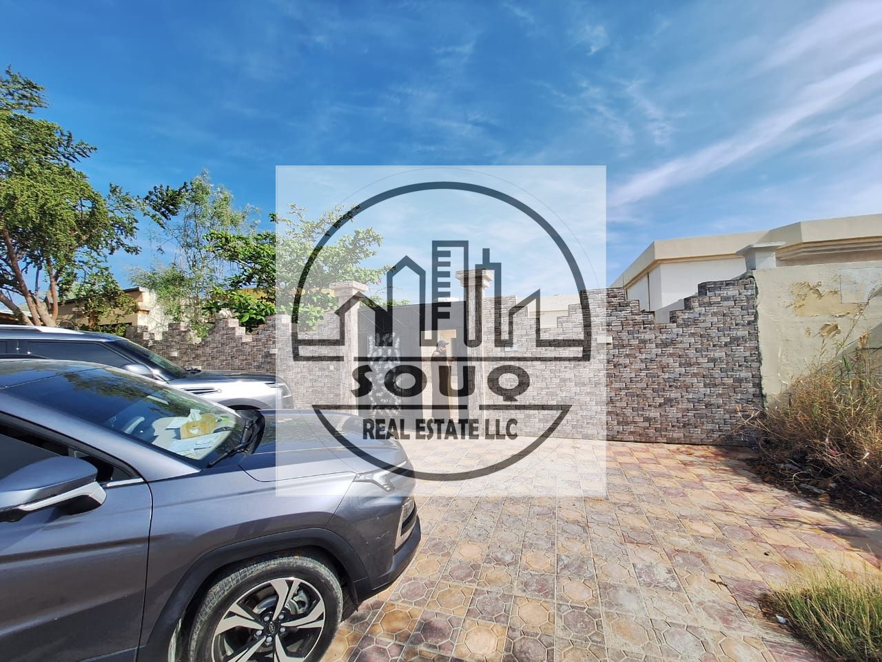 villa for sale in khuzam good price