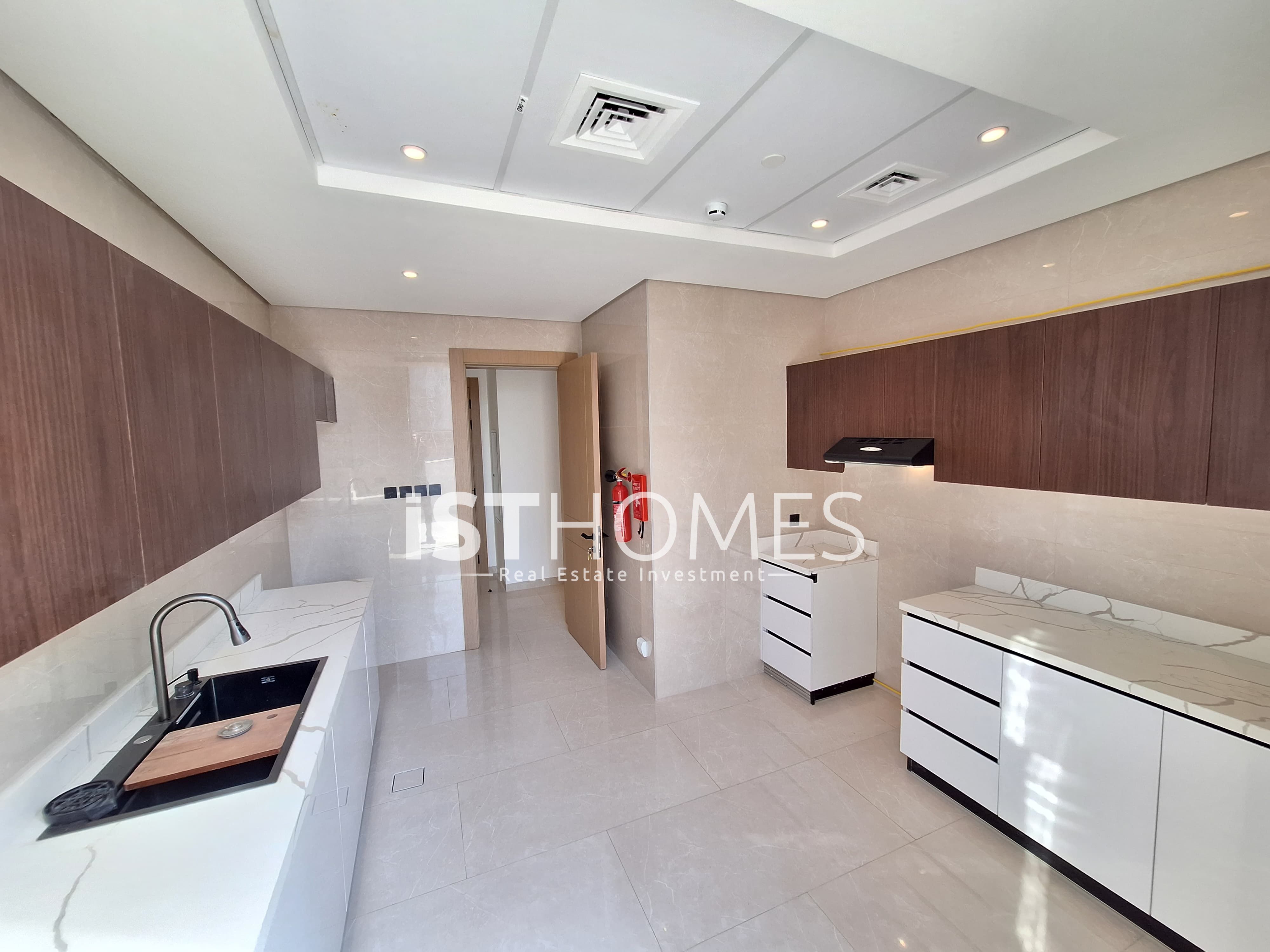 Luxury Penthouse Apartment | Smart Home Alexa | Closed Kitchen | Laundry Room | Wraparound Terrace | Brand New | Prime Location | First Tenant | JVC