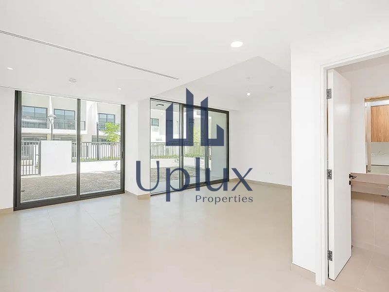 Brand New | Middle B2B | Prime Location