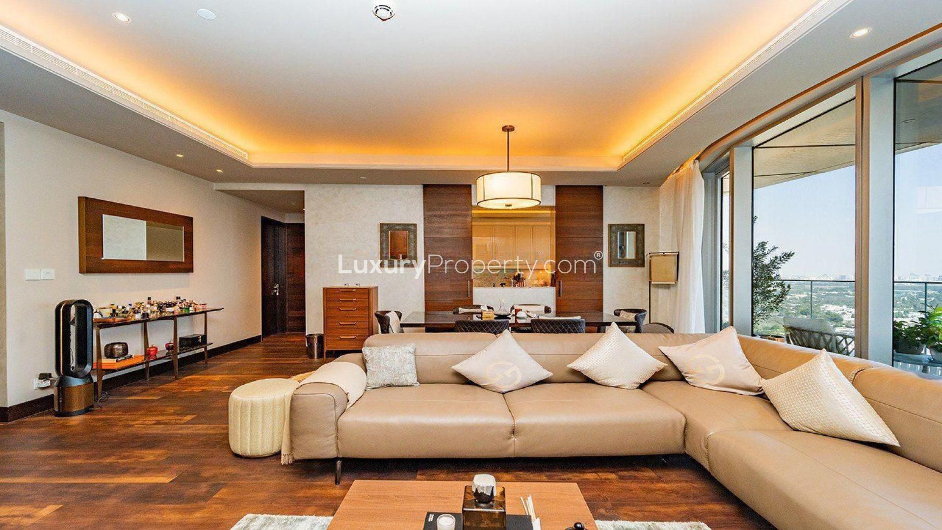 apartment card