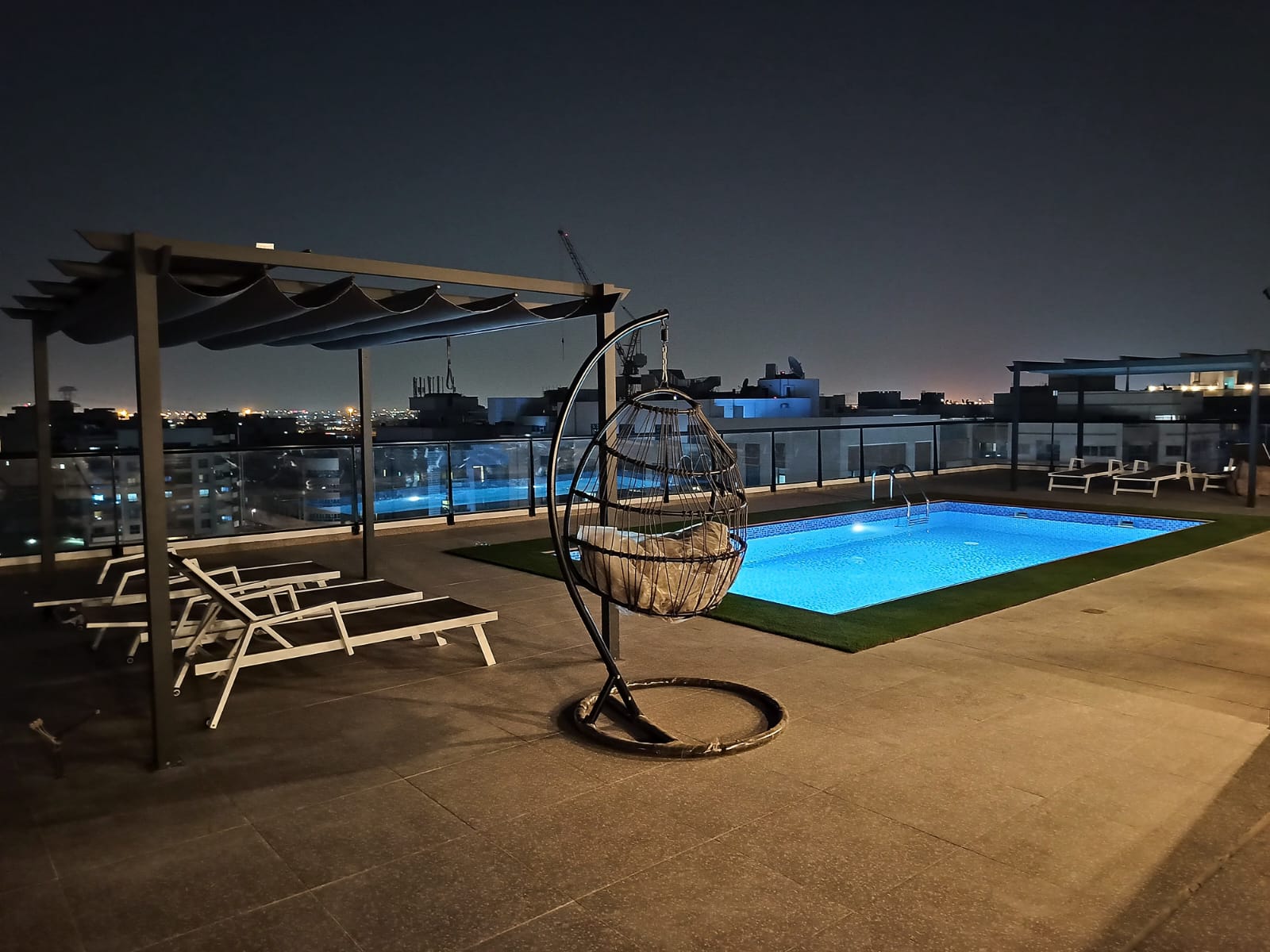 BRAND NEW 3BHK VERY LEXIREOUS NEAT AND CLEAN AT PRIME LOCATION READY TO MOVE.