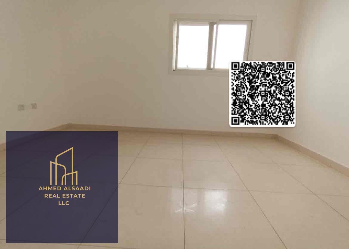 Free parking 1 BHk family building