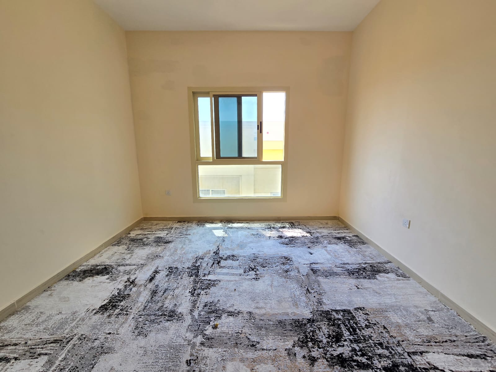LEVISH APARTMENT 2BHK WITH BALCONY 2FULL WASHROOM CHLER FREE 4 TIME PAYMENT WITH COVER PARKING