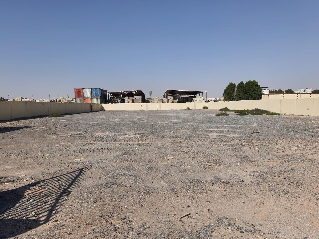 10000 SQRFT OPENT YARD AVAILABLE FOR RENT WITH SEWA BOUNDRY 1 OFFICE WASHROOM KITCHEN WITH ROAD BASE ON MAIN ROAD NEAR KARACHI STAR RESTORENT SAJJAA