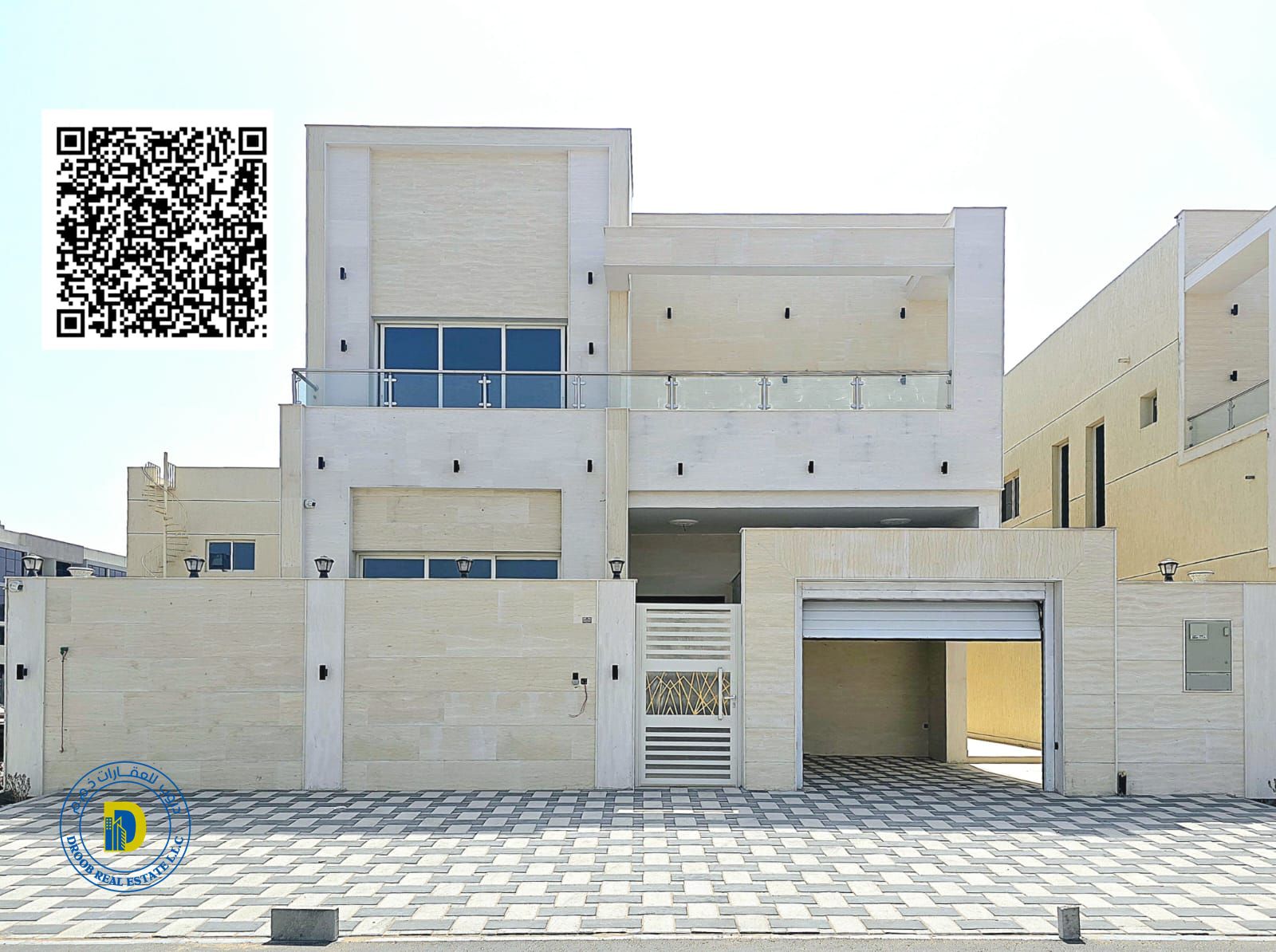 For sale, a modern villa with a large area of 4,000 square feet, in a prime location in the Al-Helio 2 area, in front of Al-Hamidiyah Park.