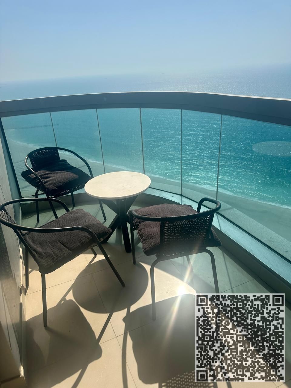 2 BHK Apartment for Rent – Corniche Tower