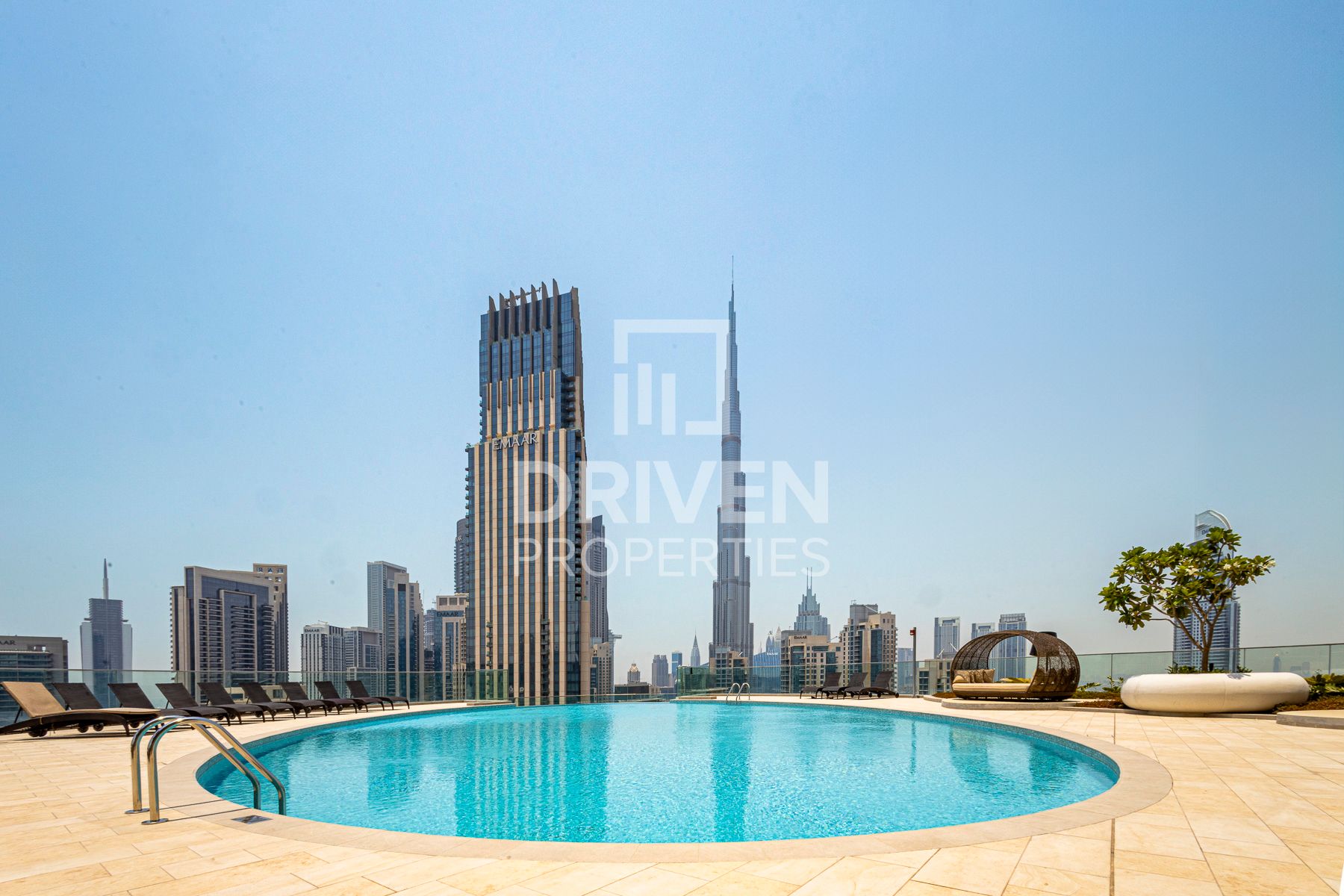 2BR Apartment for sale in Downtown Dubai, Dubai — AED 225K