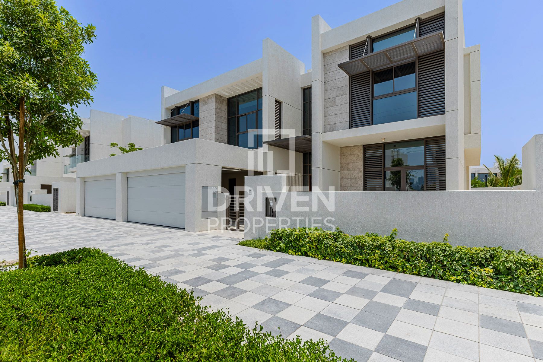 Brand New | Ready to Move in | Massive Plot
