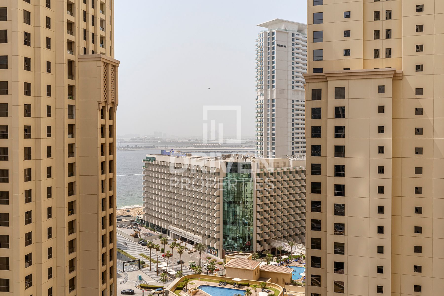 Spacious Apartment | Beachside Living | Upgraded