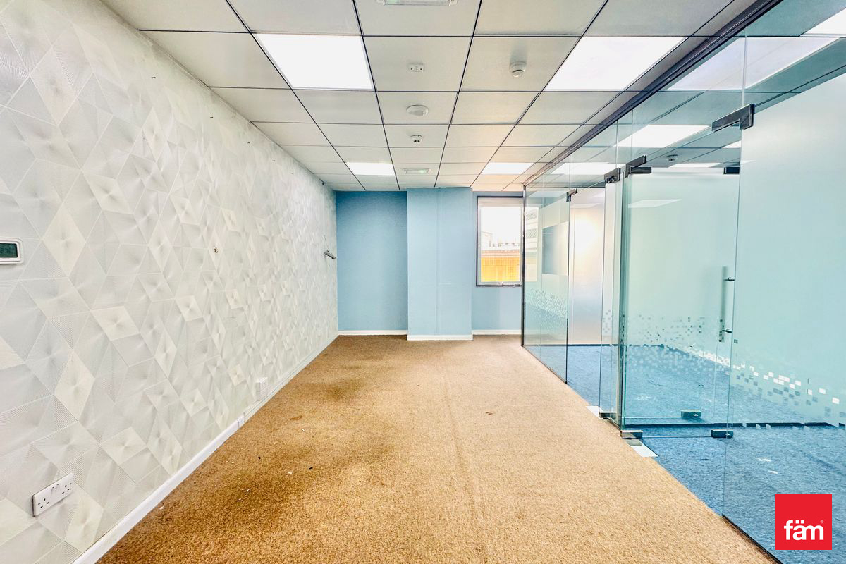 Chiller Free | Ample Guest Parking | Fitted