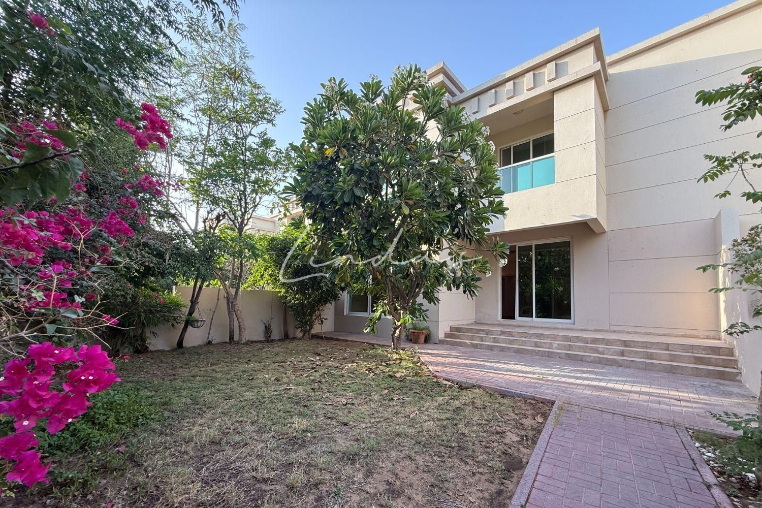 Spacious | Near Pool and Park | Next to Kite Beach