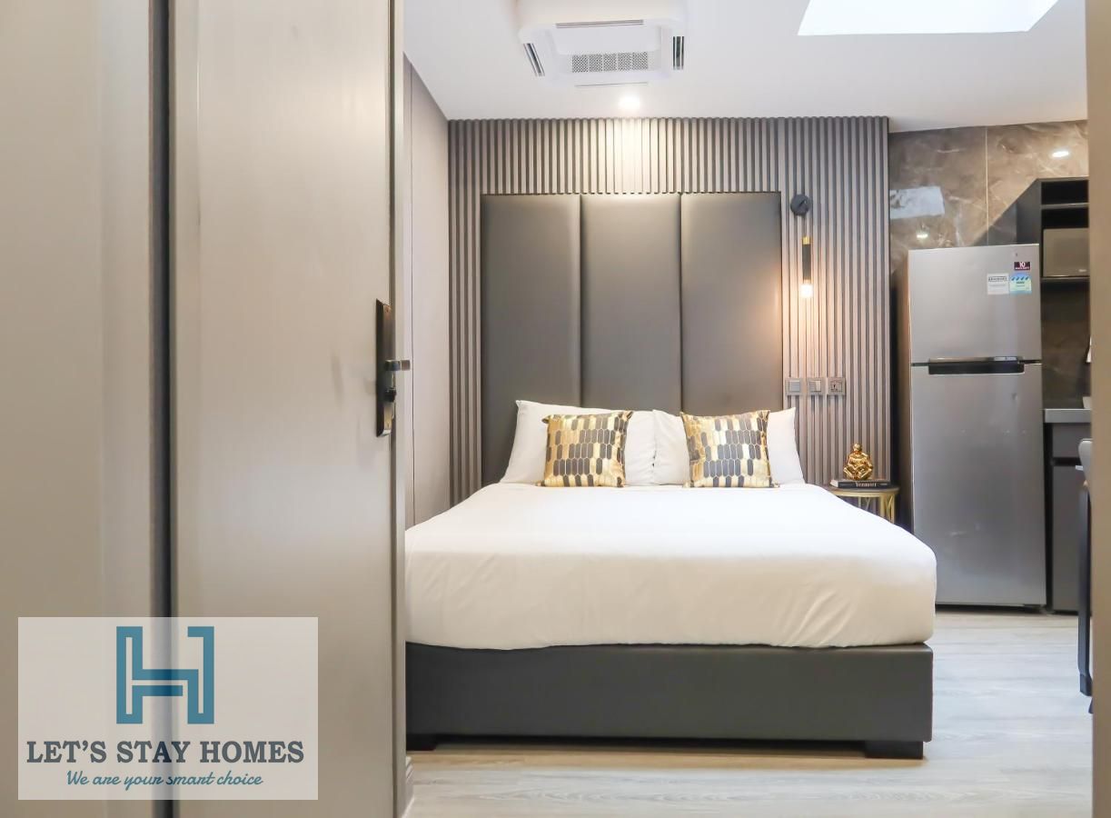 Stay Yearly I Furnished I With Kitchen I Free Cleaning I Near Metro I Gym & Pool I Parking I 24*7 Security
