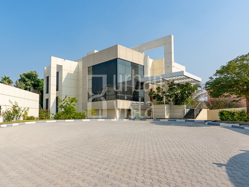 Ultra Luxury | Private Pool | Fully Furnished