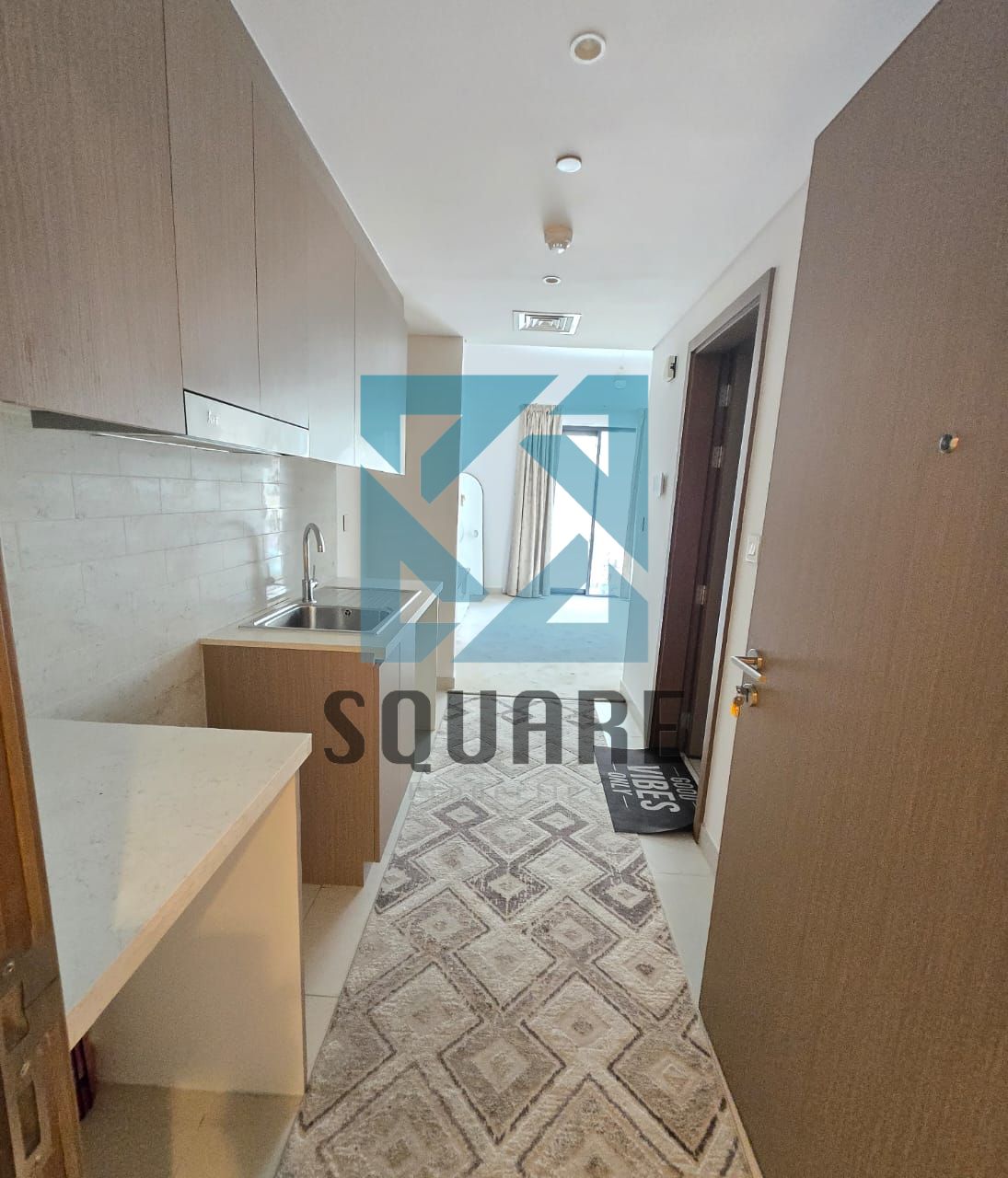 LUXURY STUDIO -- Partial Sea View