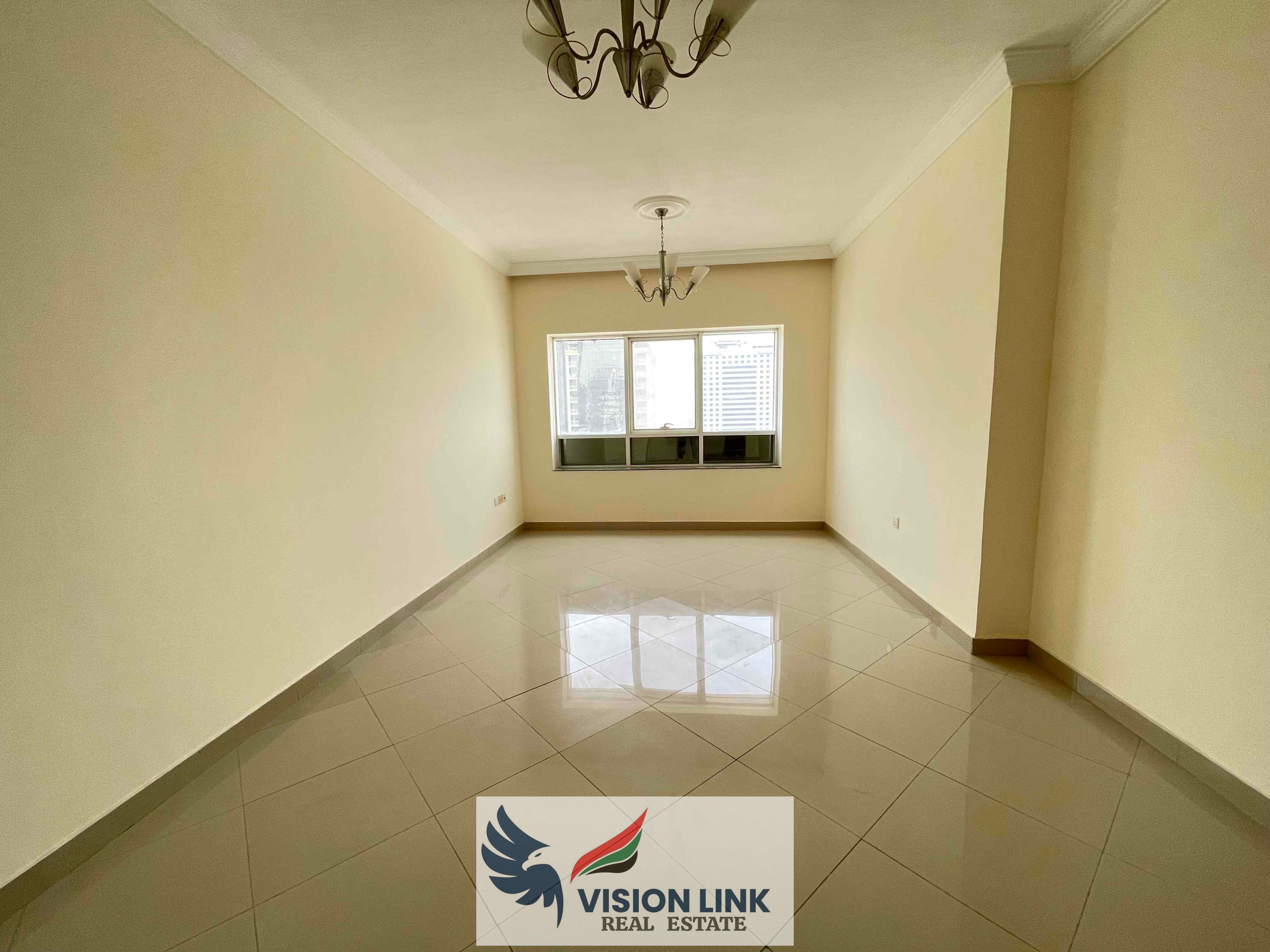 Lavish 3 bhk with wardrobes very close to Dubai on prime location