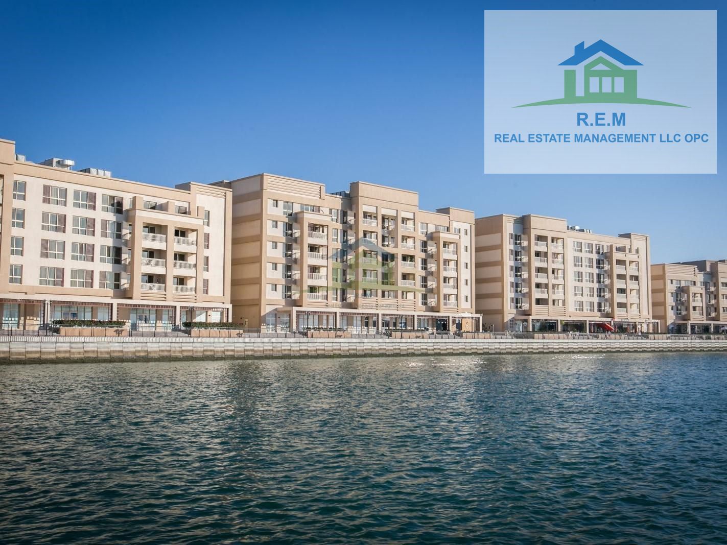 High floor/ Unfurnished / Community view