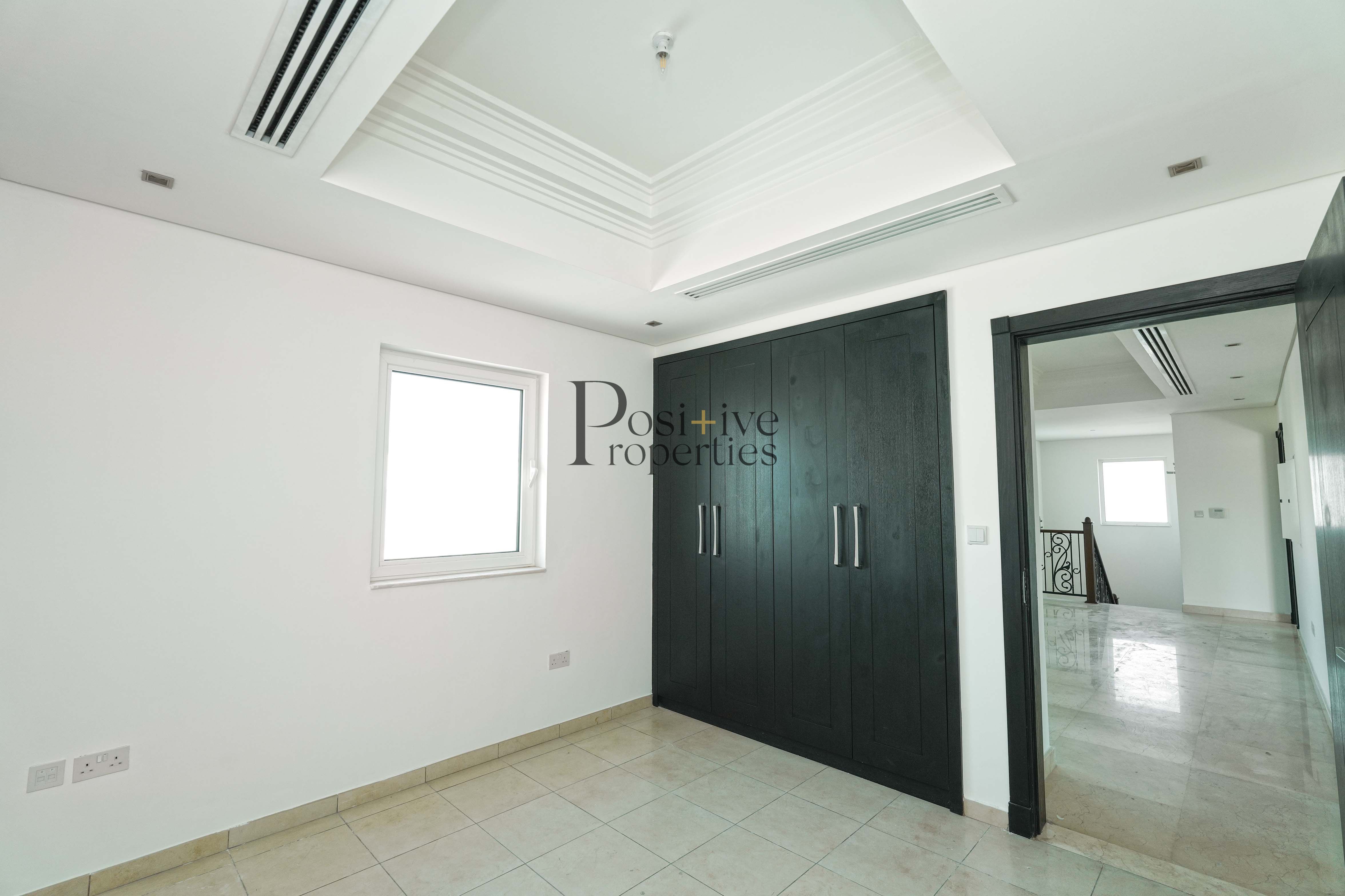 WELL MAINTAINED | SINGLE ROW | READY TO MOVE
