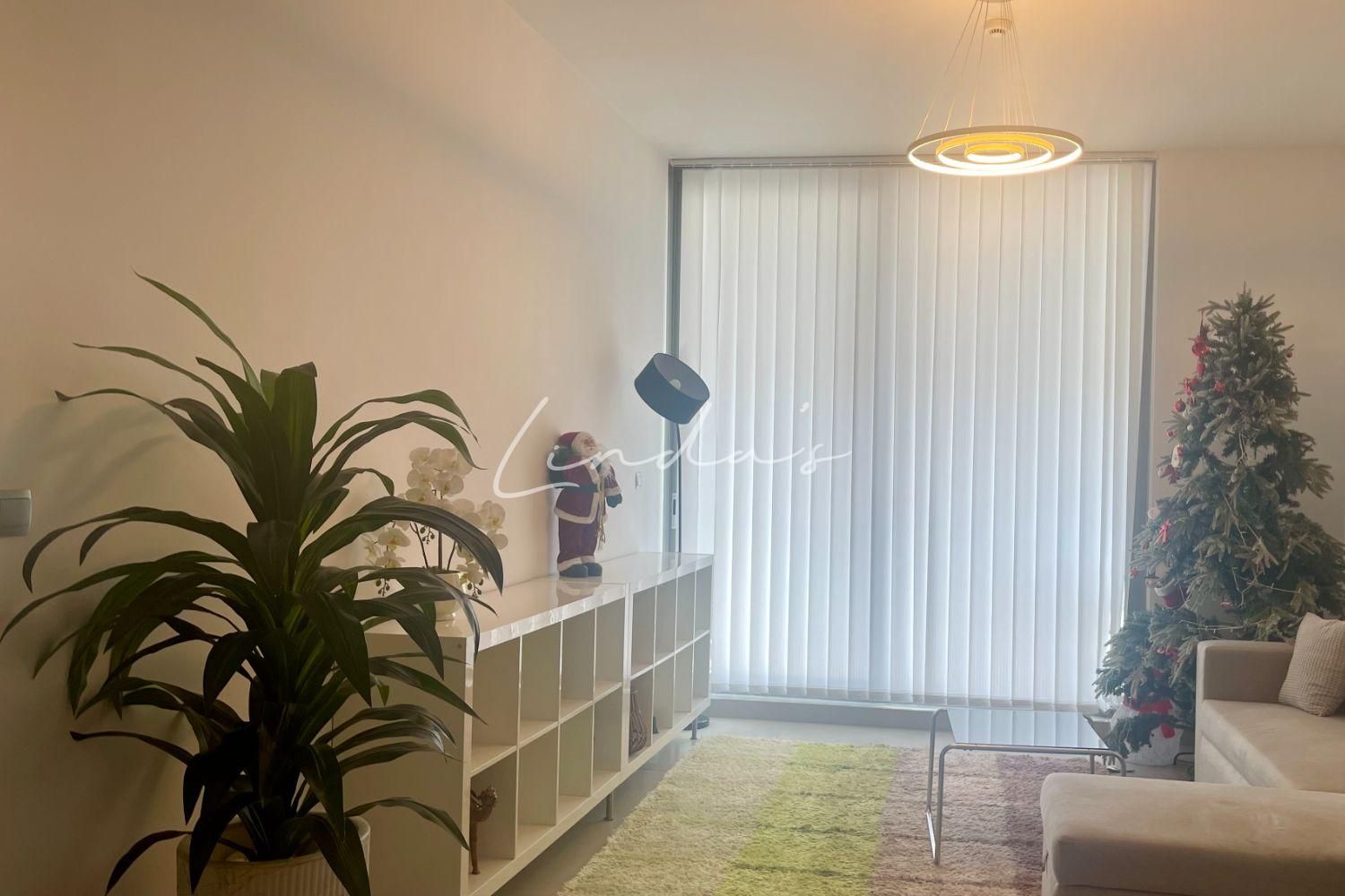 Elegant 1BR Apartment | Great Layout & Size