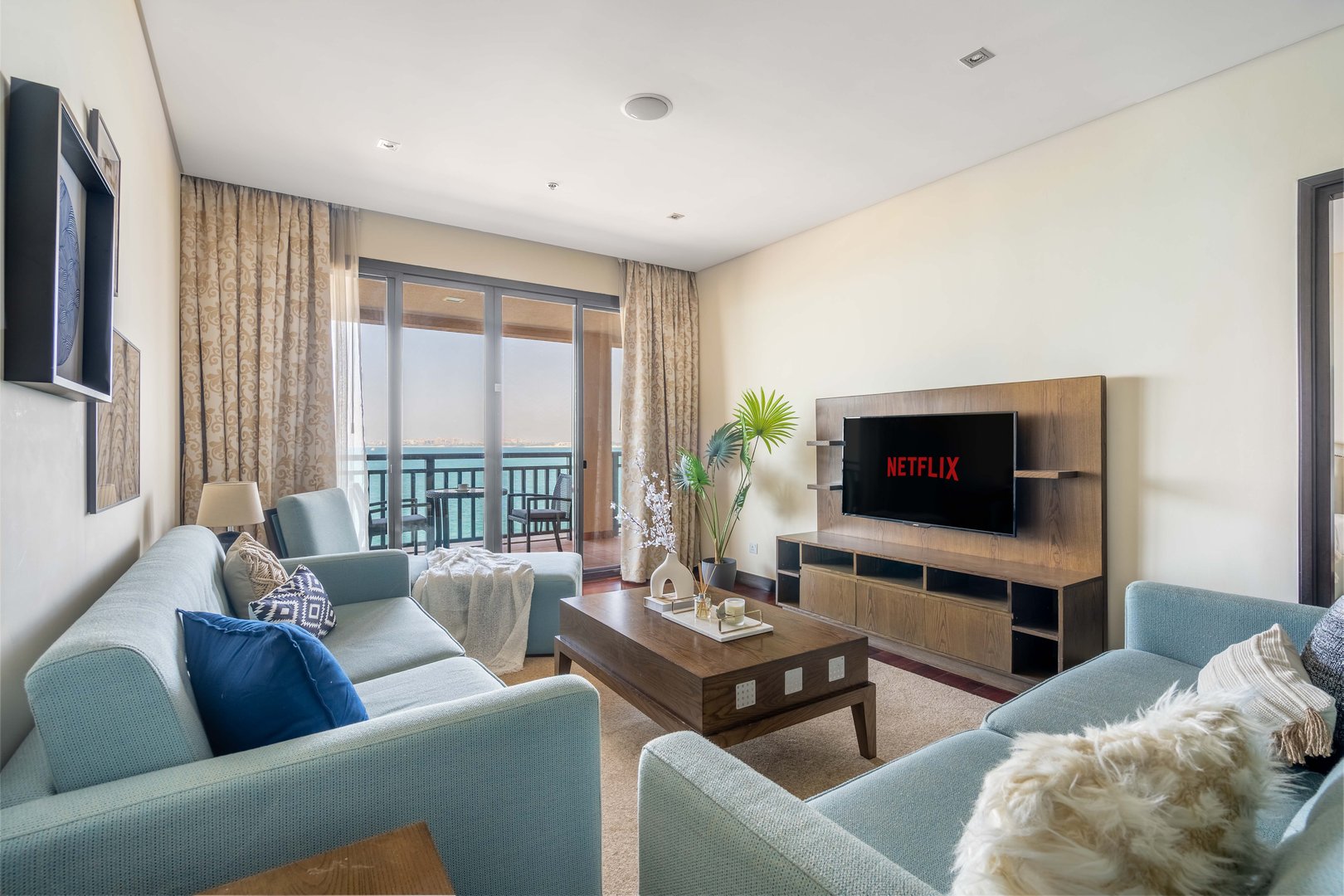 Palm Jumeirah View | All Bills Included | Royal Amwaj Residences