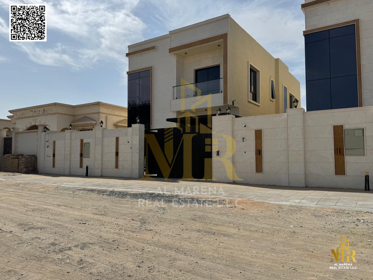 Luxury villa for sale in Al Muwaihat, 3400 sq ft, 2 floors, 5 master bedrooms, majlis and 2 halls, for only AED 1,700,000 - negotiable!