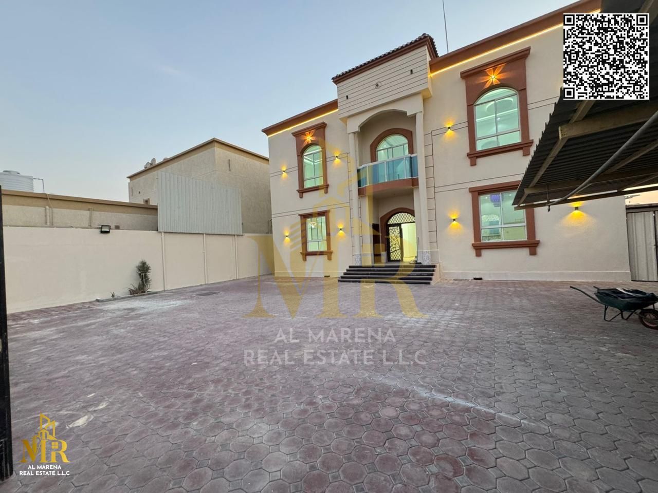 Luxury villa with a distinctive design for sale in Al Rawda 1 - Ajman, area 5600 square feet | 5 master bedrooms | Majlis and hall | Modern finishing
