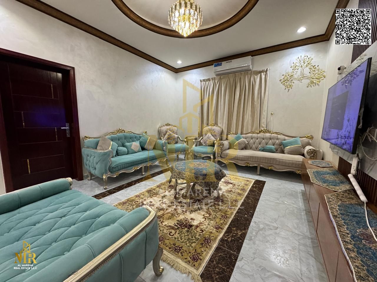 Bank financing for sale in Ajman, Al Muwaihat 3 villa, including electricity, water, and air conditioning, 5 bedrooms, large yard, price 1,800,000, fr