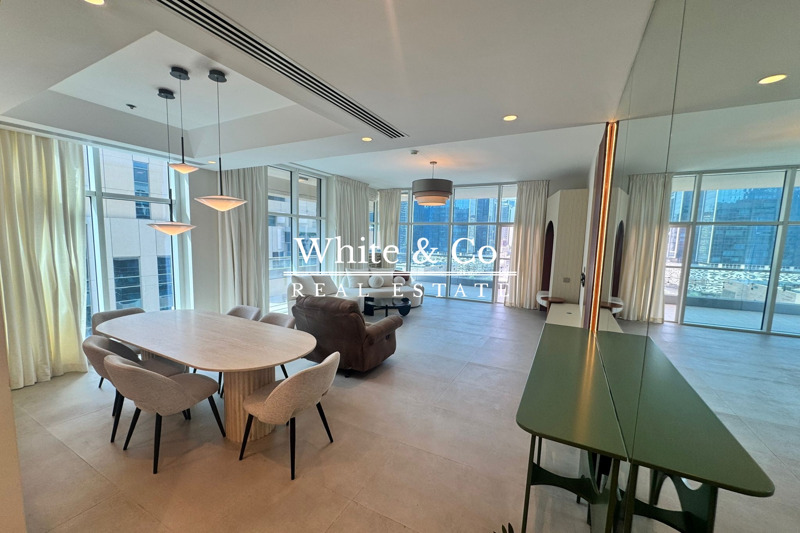 Bay square | 1 Bed Upgraded | Corner Unit