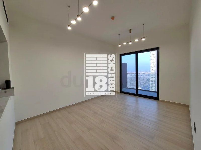 Spacious | Flexible cheques | High floor | Smart systems