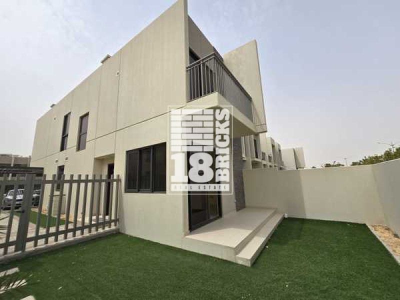 Multiple Cheques | 3 Bedroom + Maid | Large