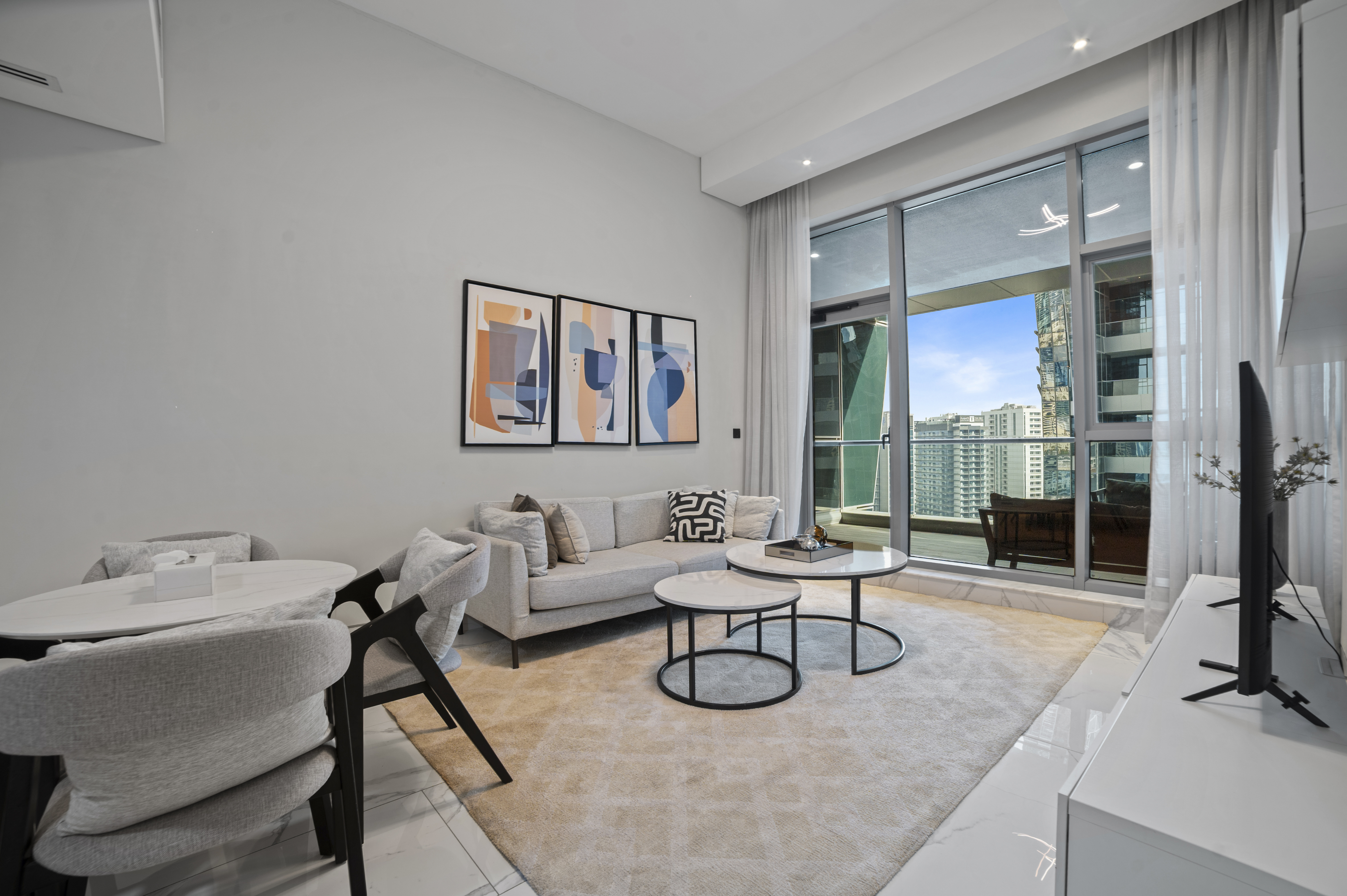 1 Bedroom Fully Furnished w/ Balcony l Canal City View l Near Dubai Mall