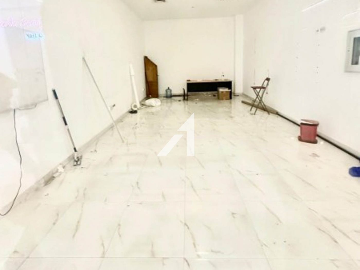 Retail shop | Good location | Easy access to Metro
