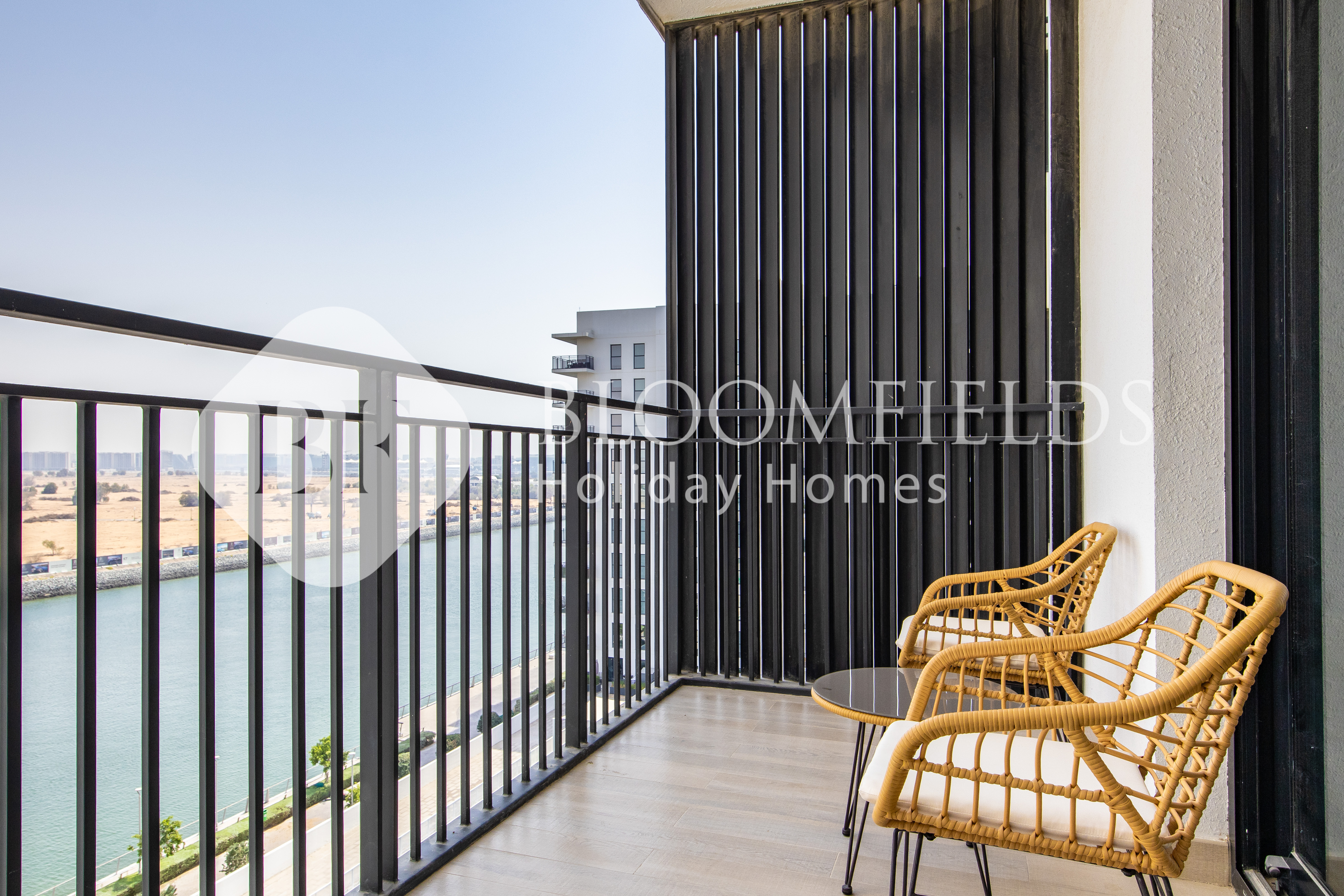 Holiday Stay | Fully Furnished | Full Canal View