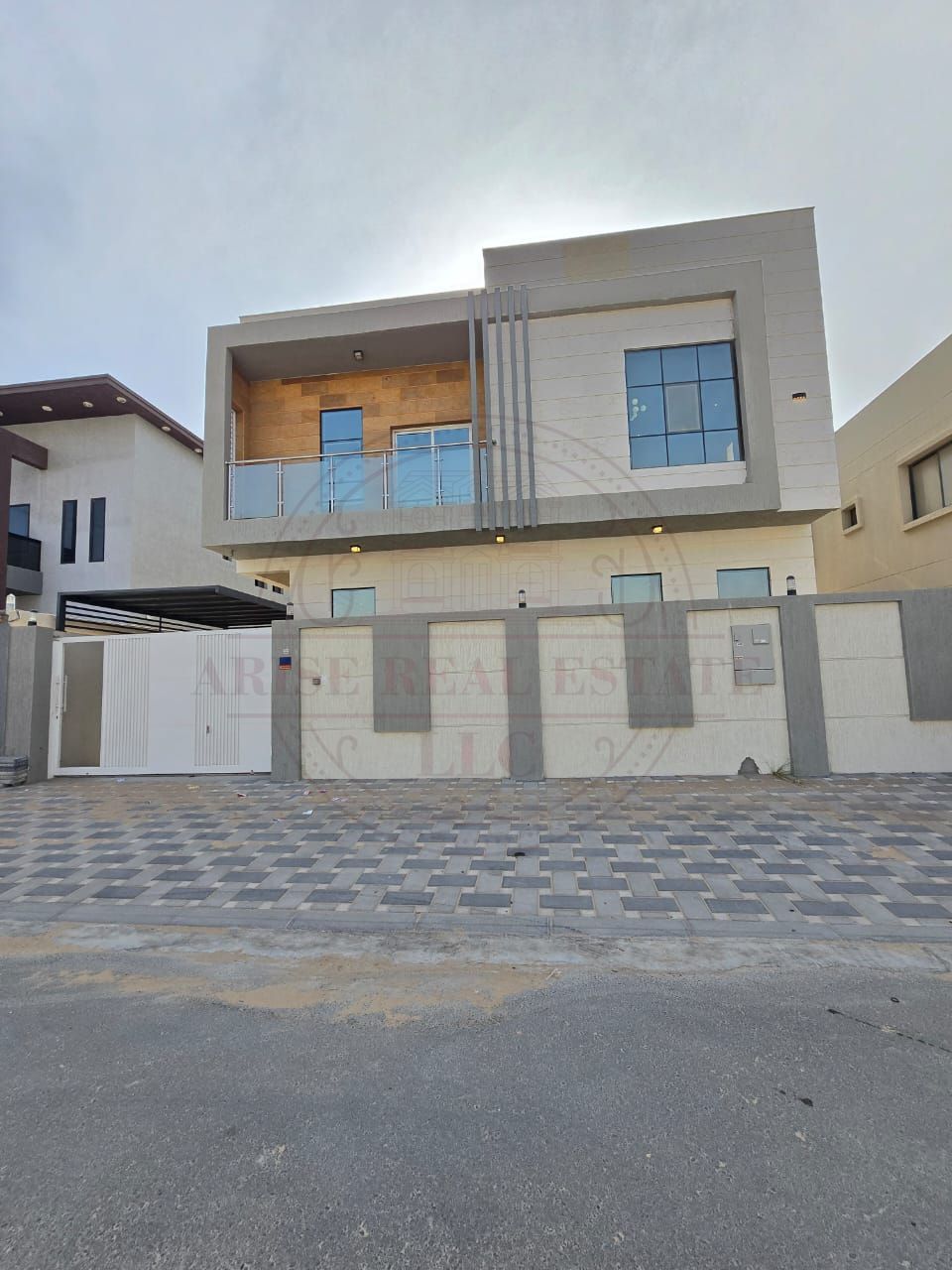 BRAND NEW 5 BEDROOM VILLA FOR RENT IN AL YASMEEN AJMAN