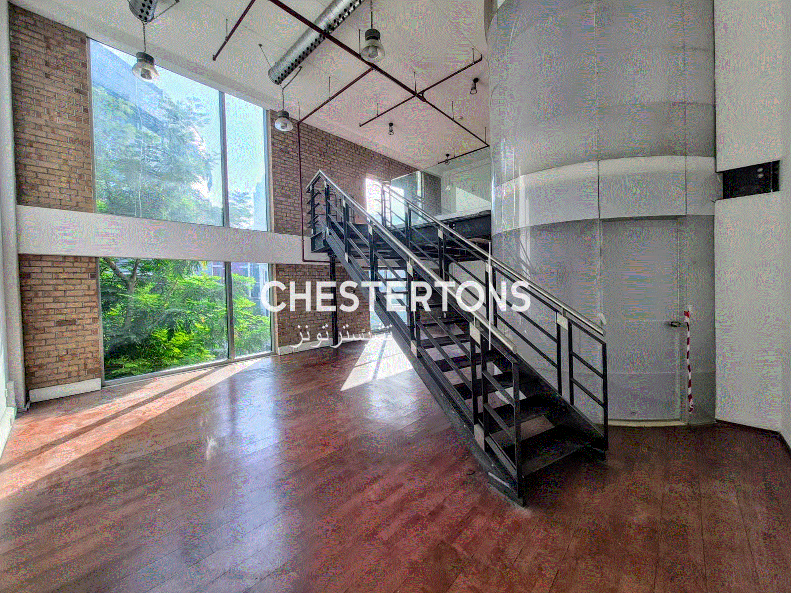 Vacant | Fitted | Chiller Free | Near Metro
