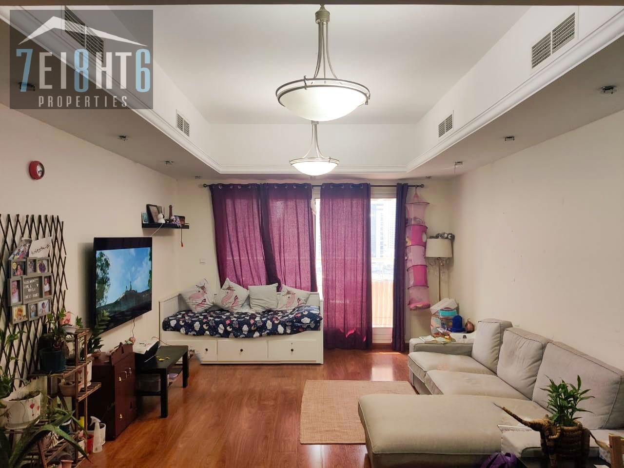 apartment card