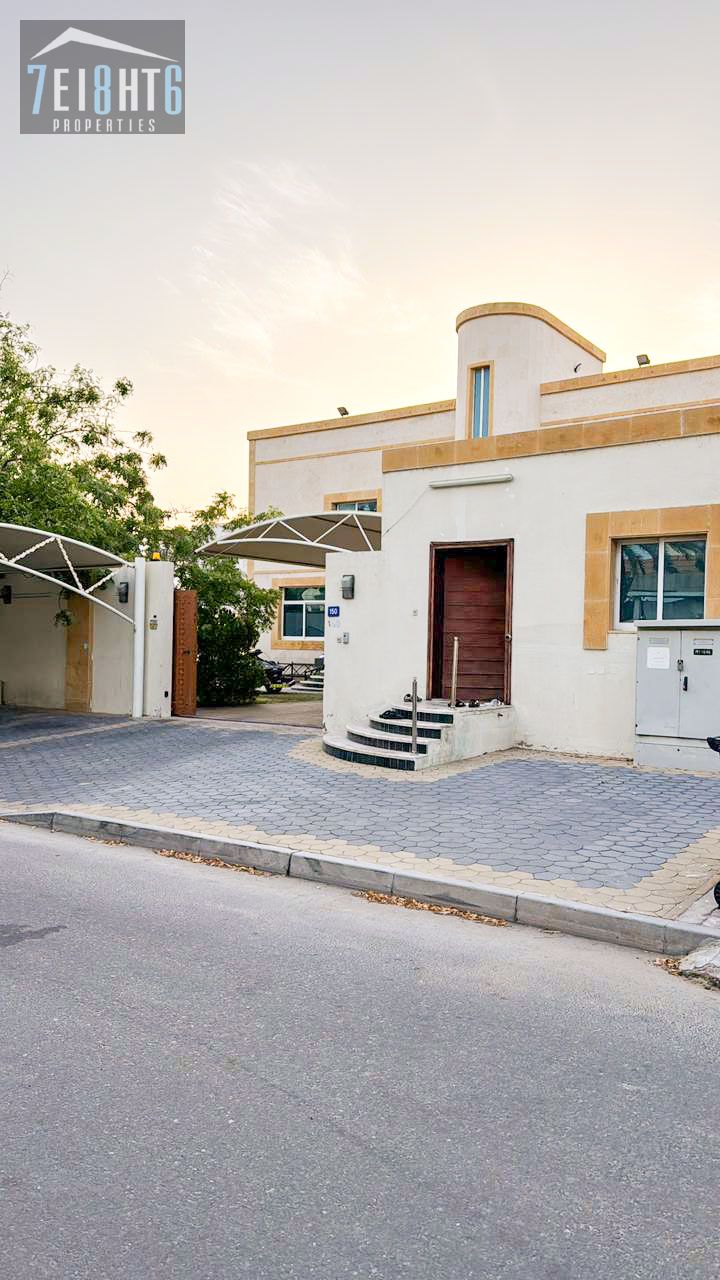 Vastu Compliant || Easy Access || Spacious || 8 Bedroom Commercial Villa || Servant quarters