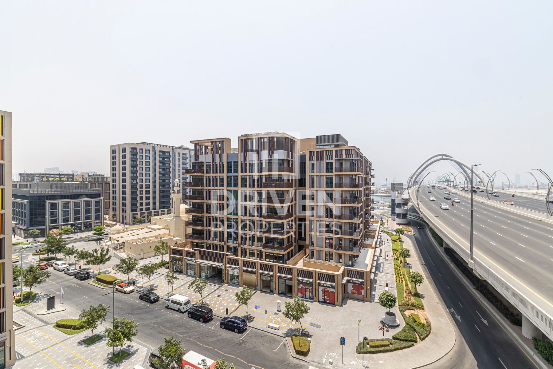 Spacious and Bright Apt | Sea View | Vacant