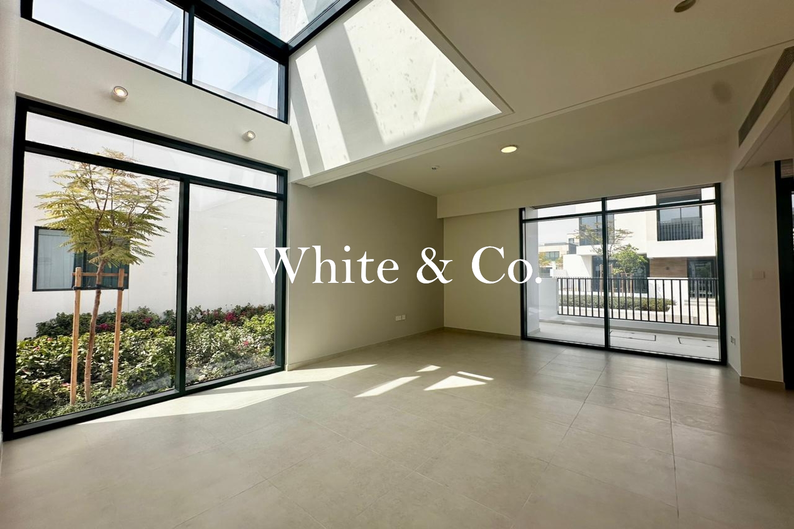 Corner| Single Row + Skylight |Near Pools