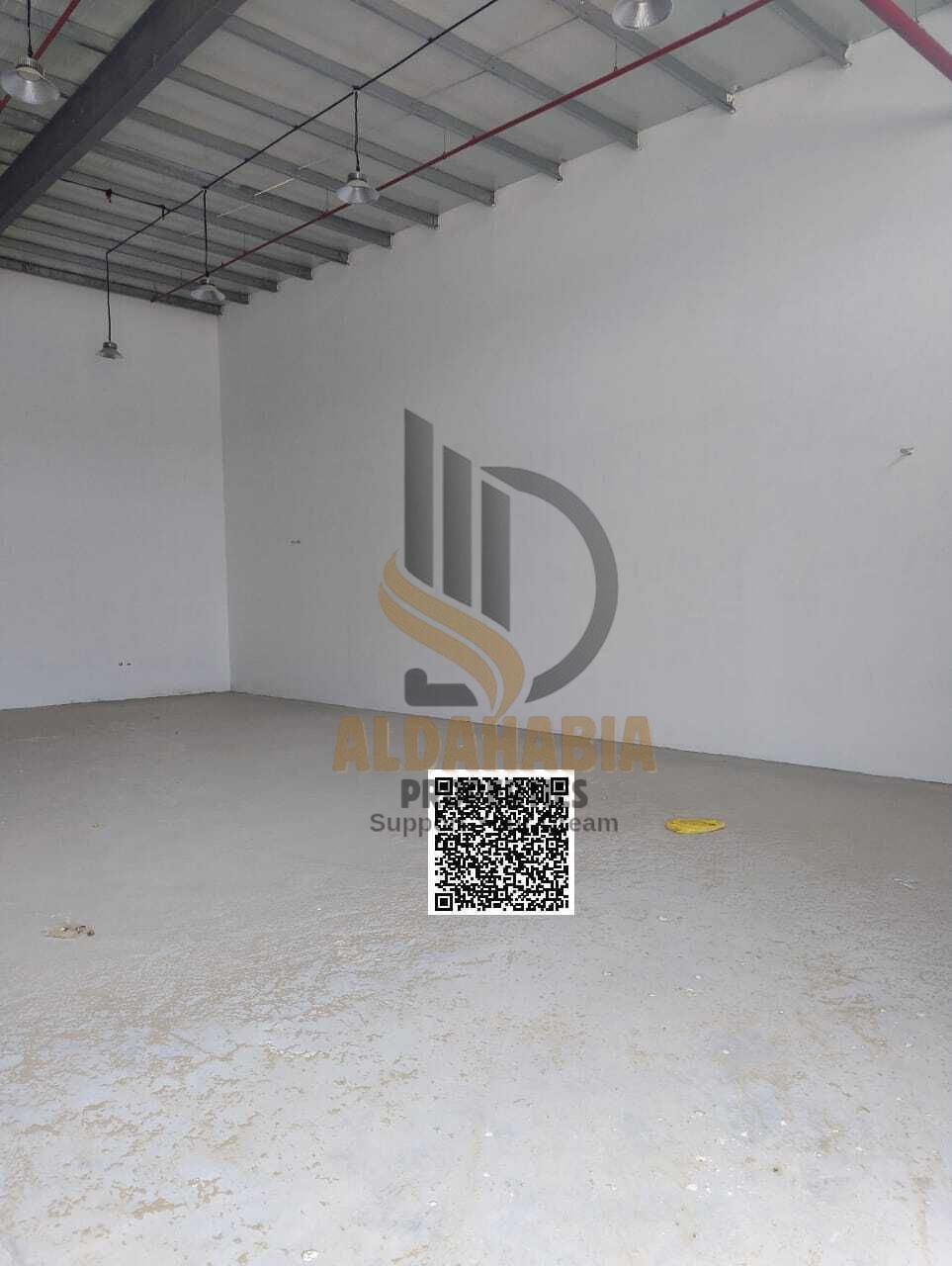 A 3,500-square-foot warehouse for rent in the Umm Al Thuoub area