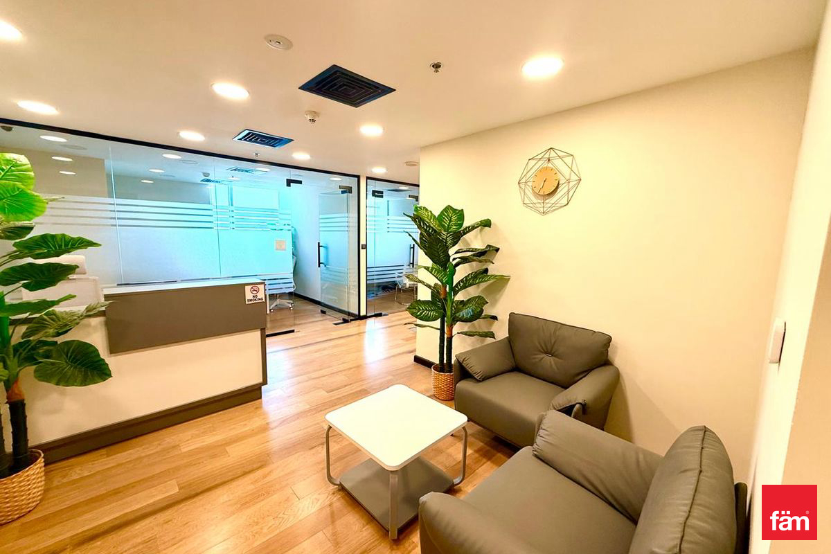 FULLY FURNISHED | VACANT SOON | DMCC LICENSE