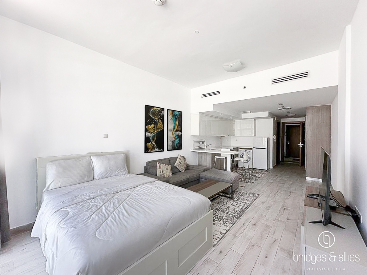 apartment card