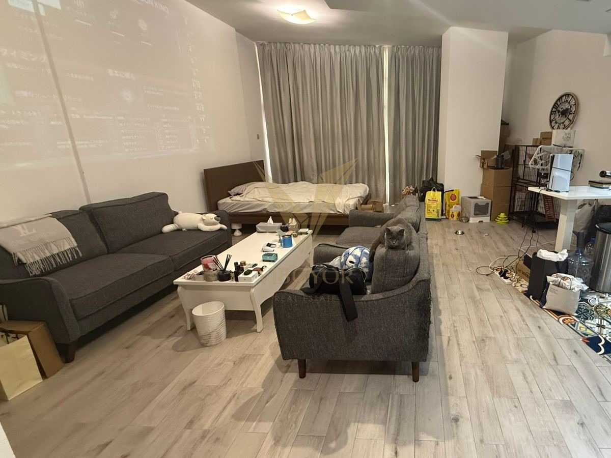 apartment card