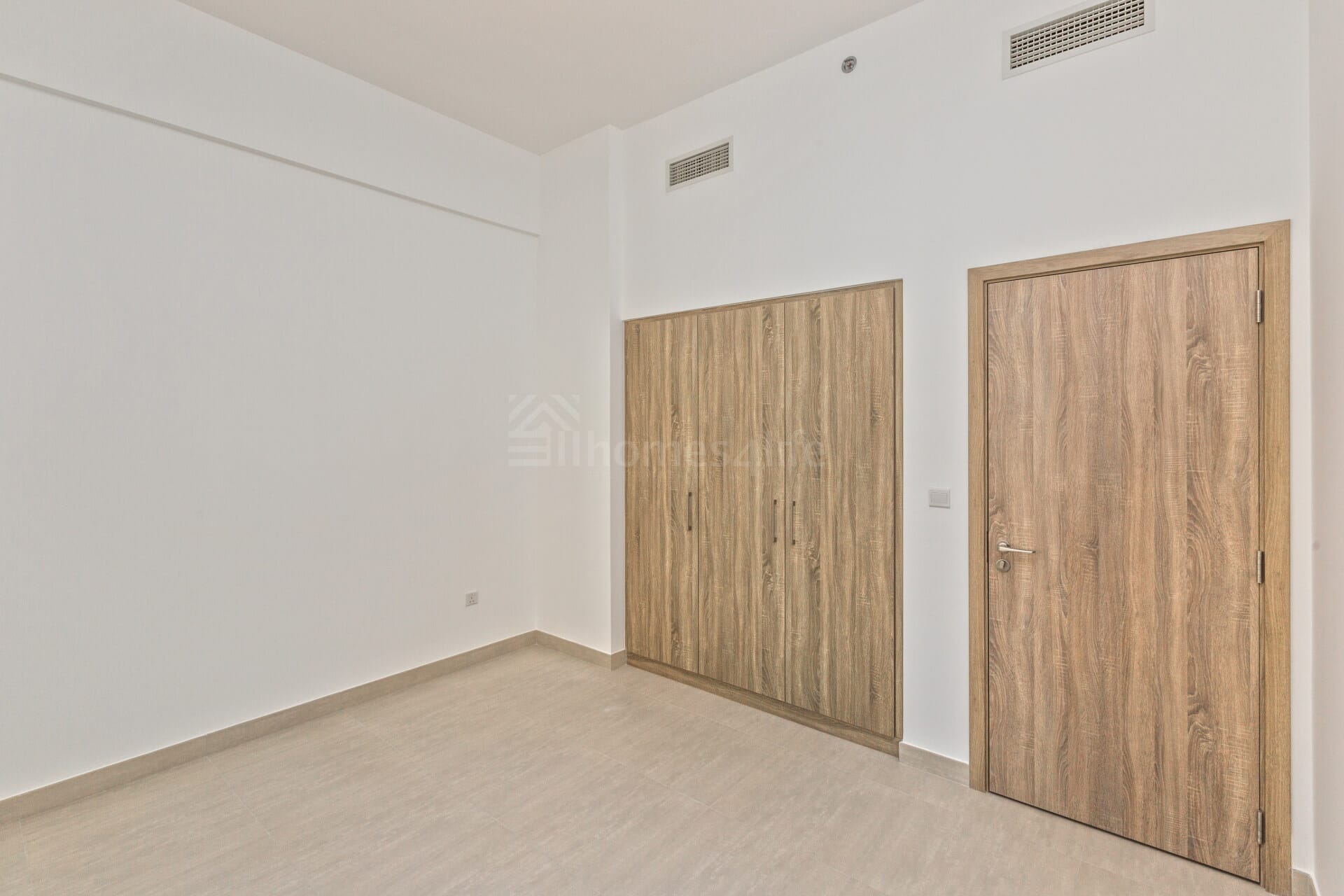 apartment card