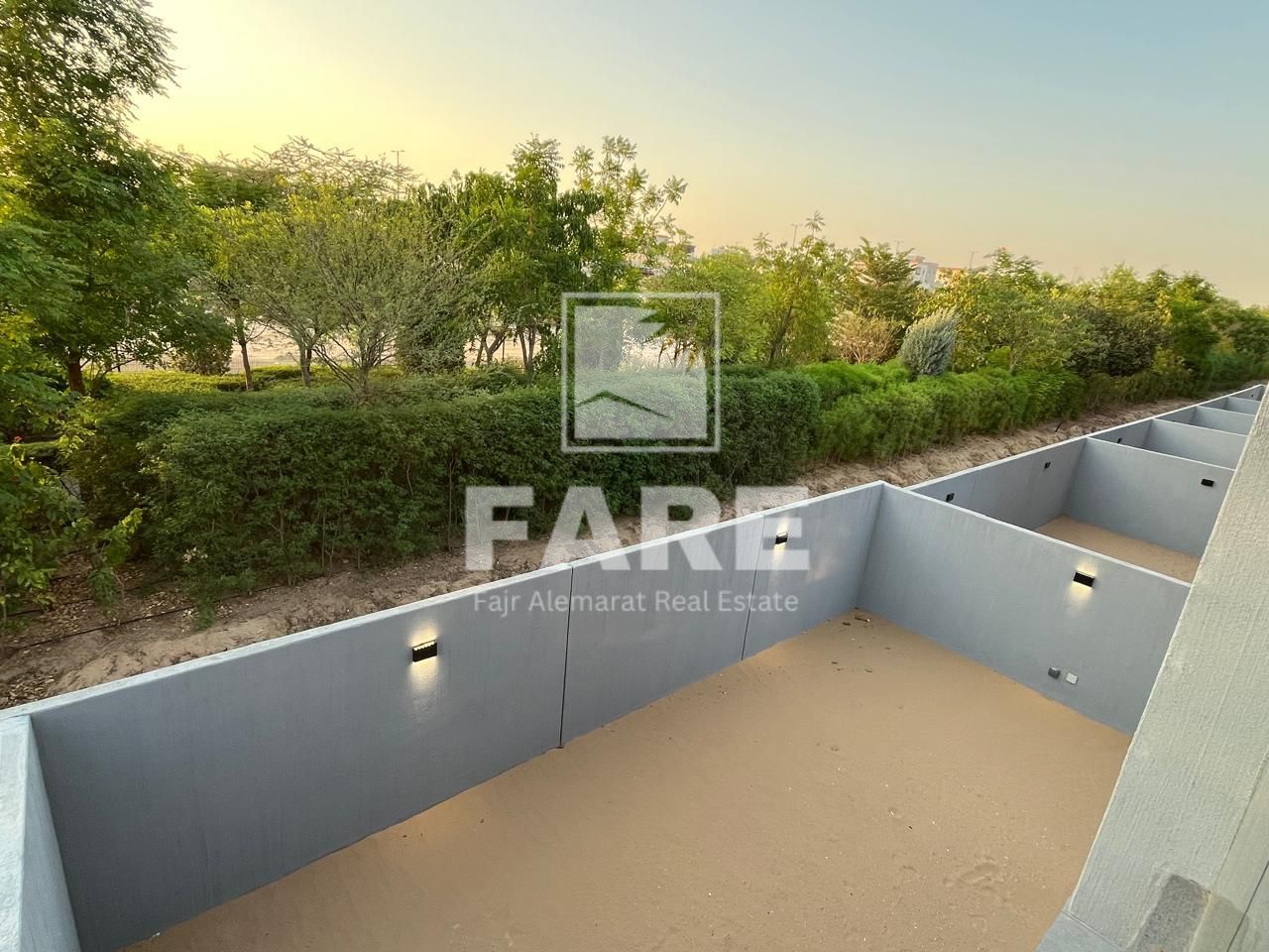 Spacious 3BD/ END UNITS /Townhouse/ KAYA /Single