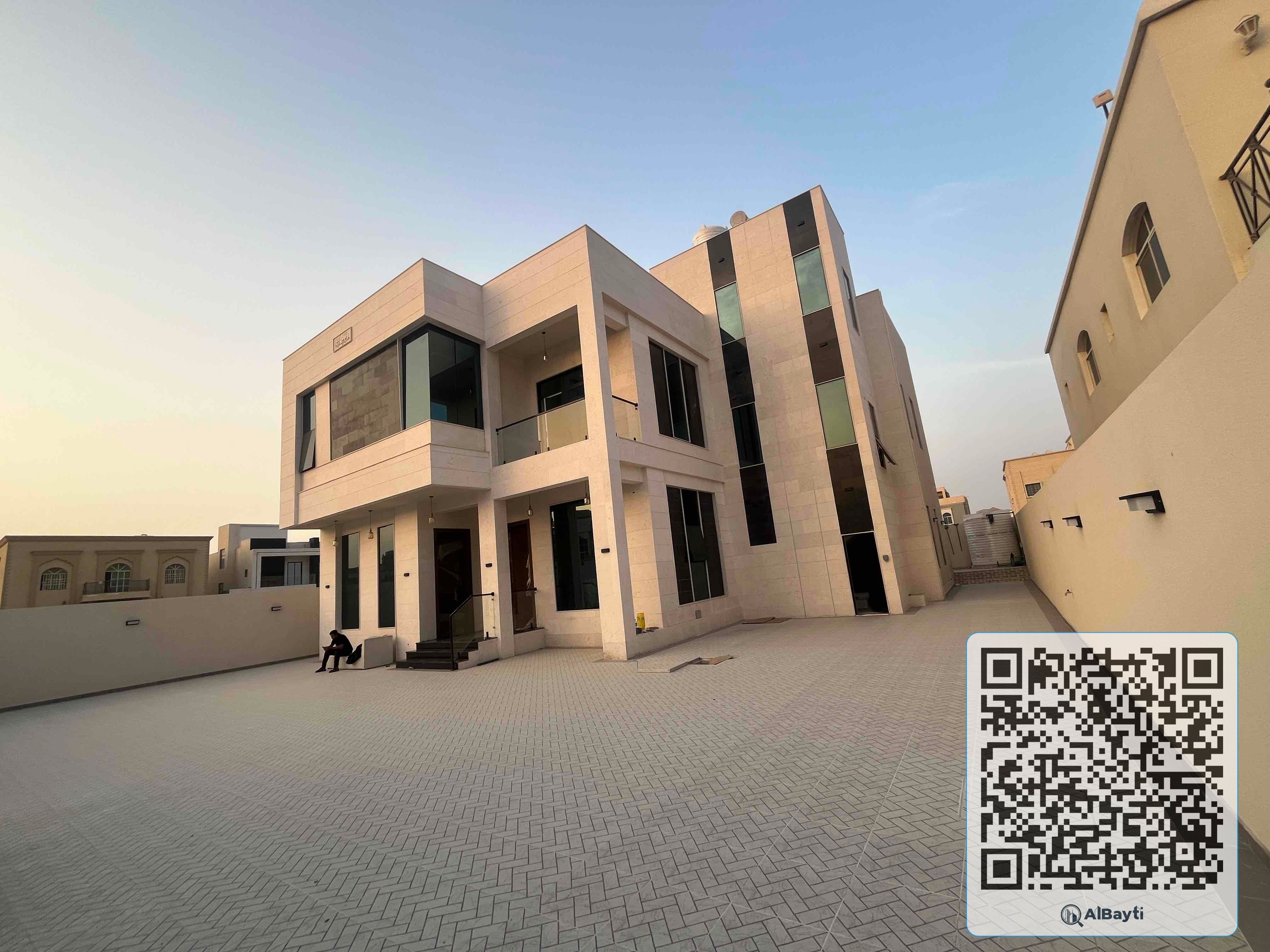 Vary good quality luxuries big size brand new villa for sale