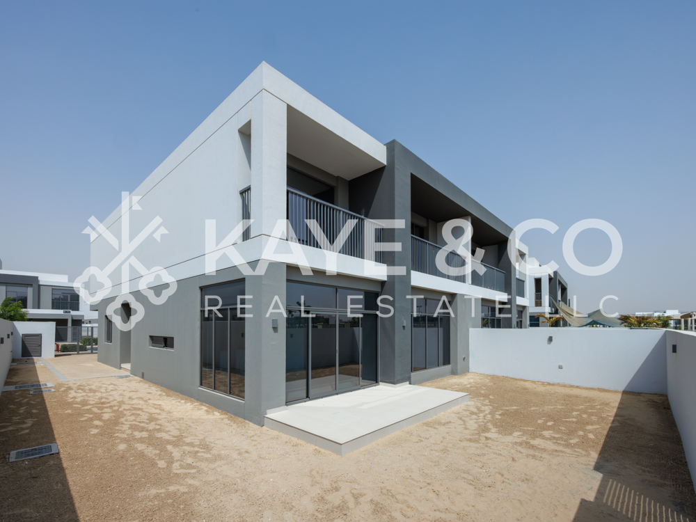 Brand New | Single Row | Kitchen Equipped | Vacant