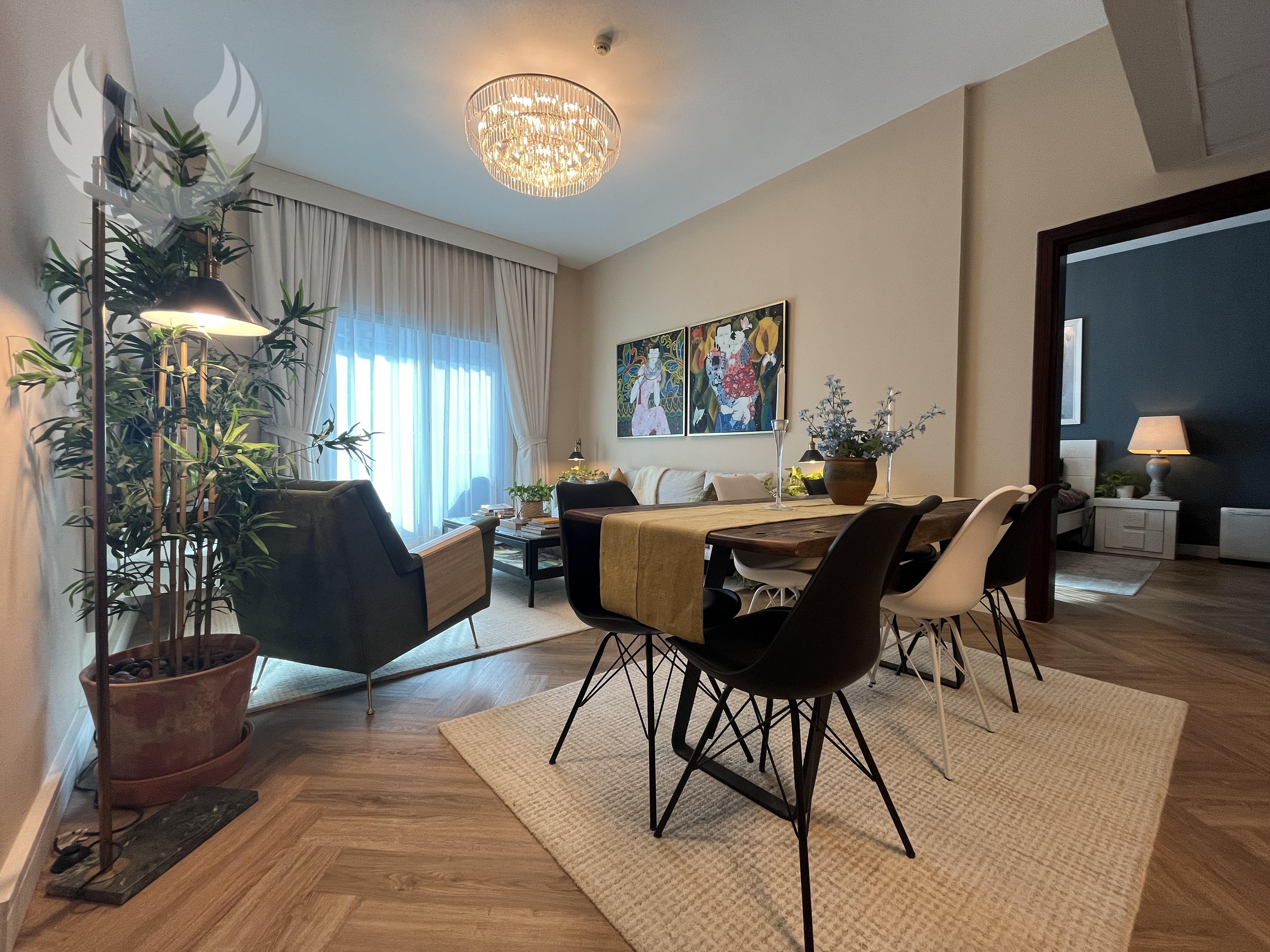 apartment card